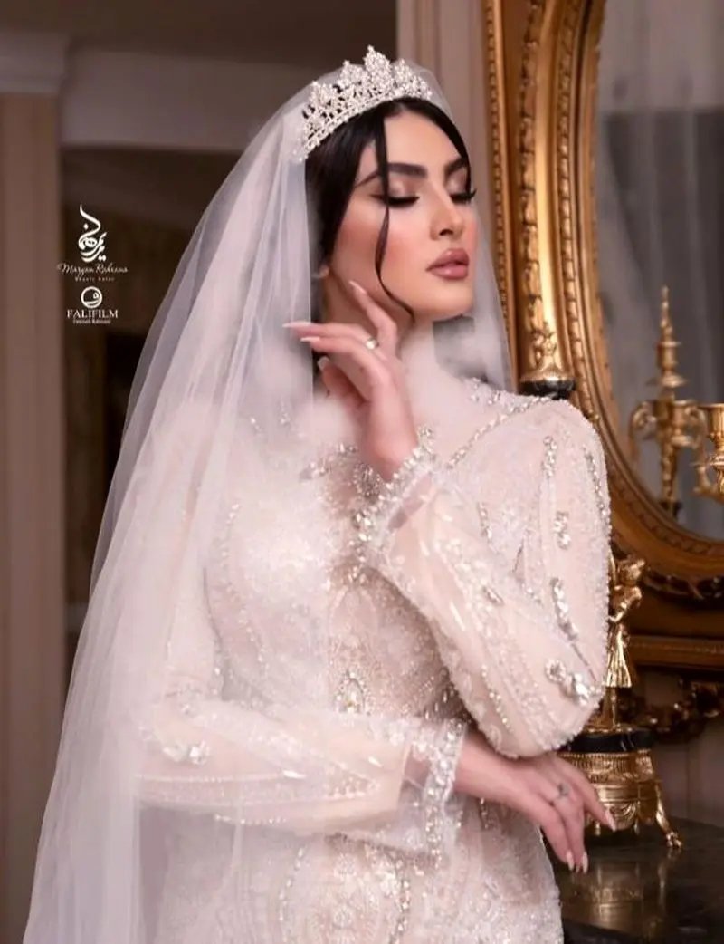 مریم مومن