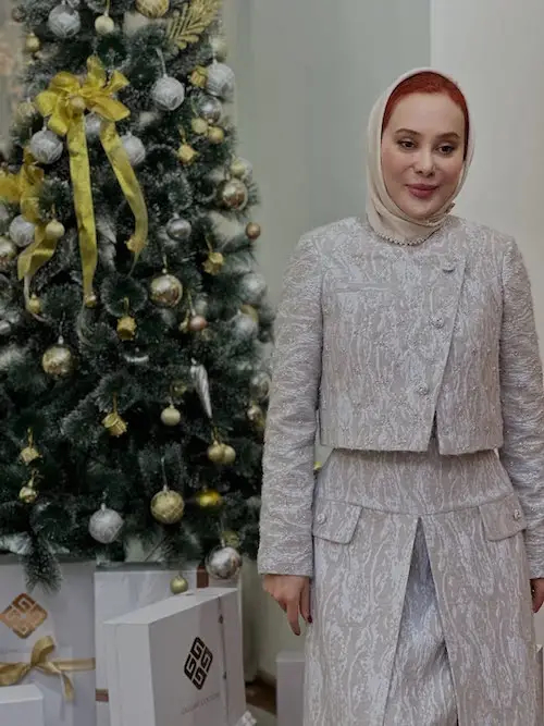 کت و دامن آرام جعفری