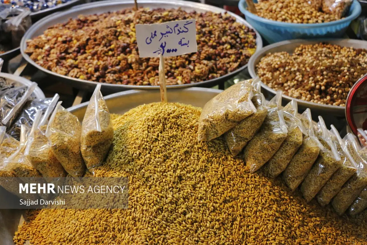 آئین‌هایی به وسعت باهم بودن؛ از فال «چل سرو» تا هدیه از پشت‌بام همسایه