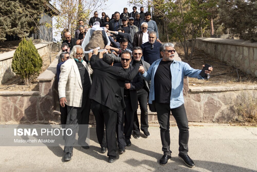 خاکسپاری همایون ارشادی 2