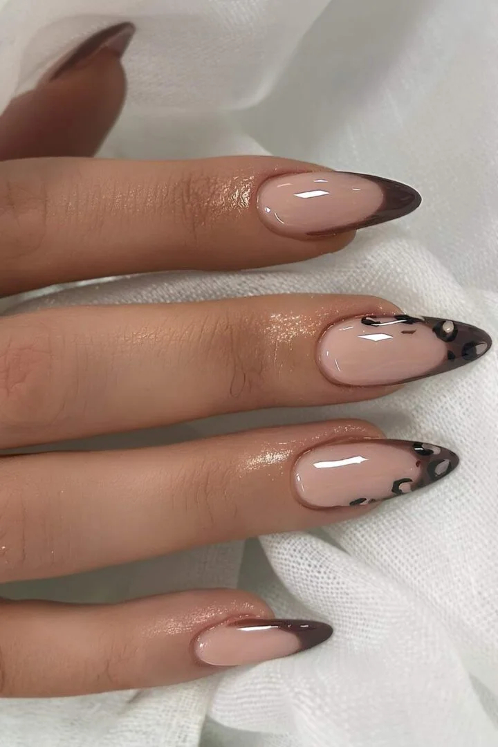 مدل ناخن فرنچ قهوه ای