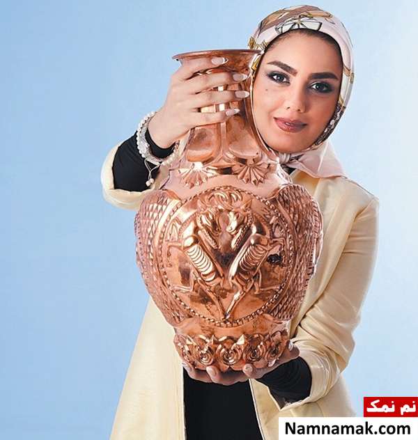 قلم زنی آزاده زارعی