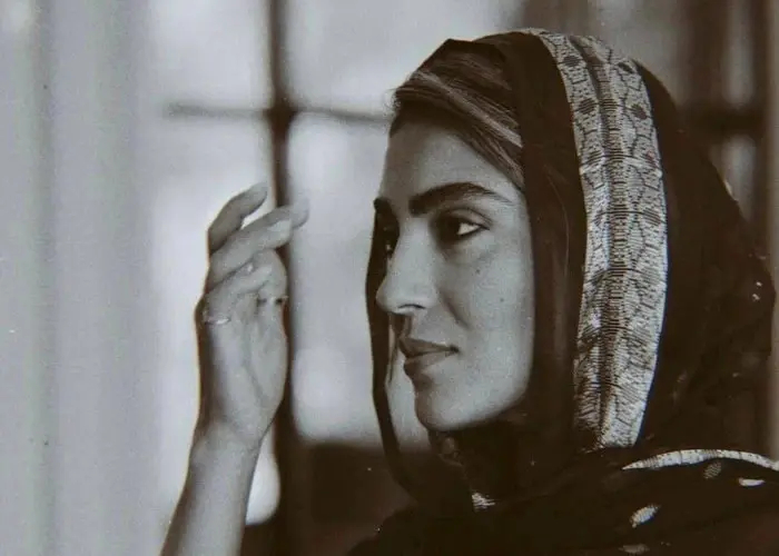 مونا کرمی