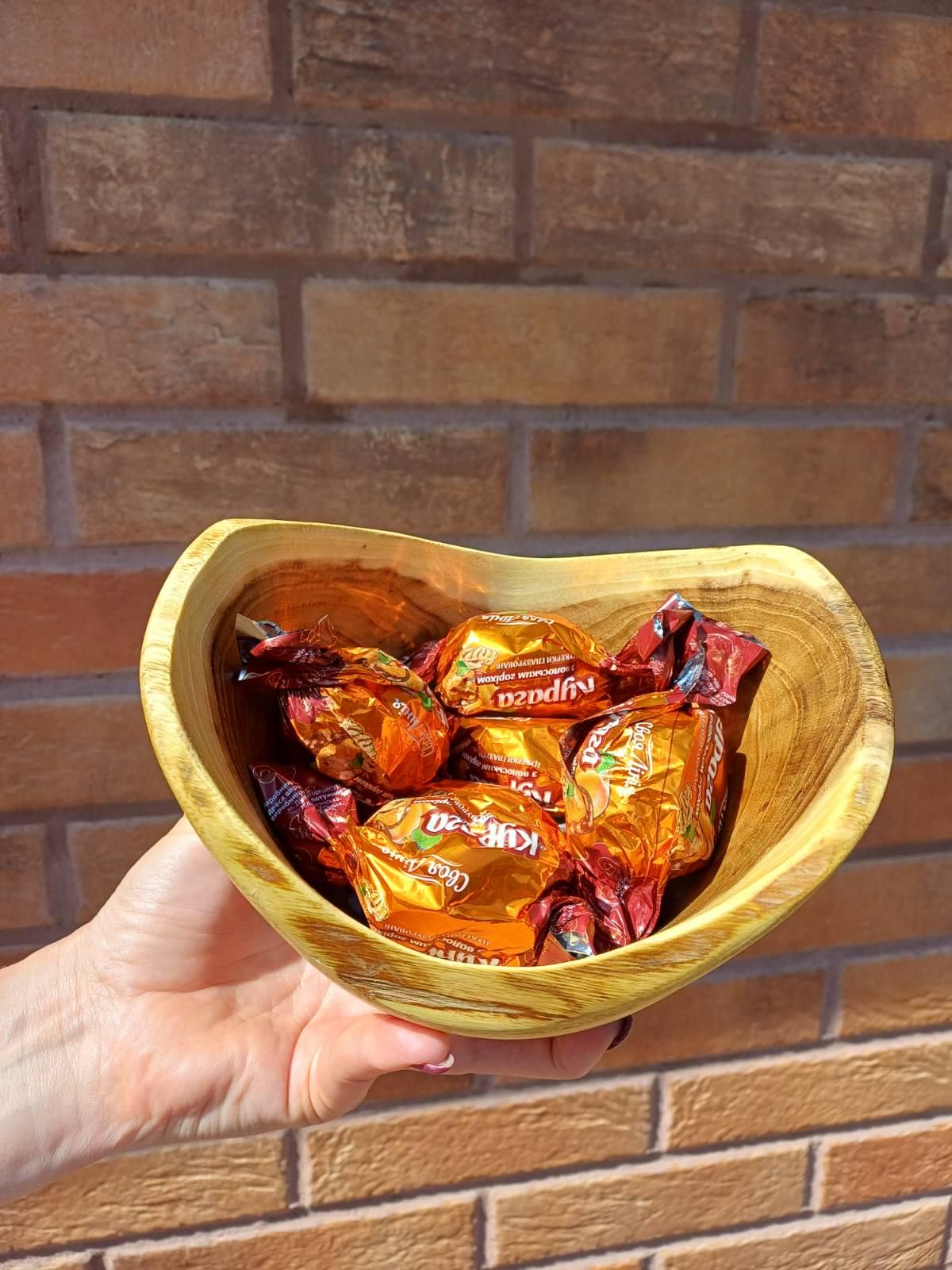 شکلات خوری چوبی