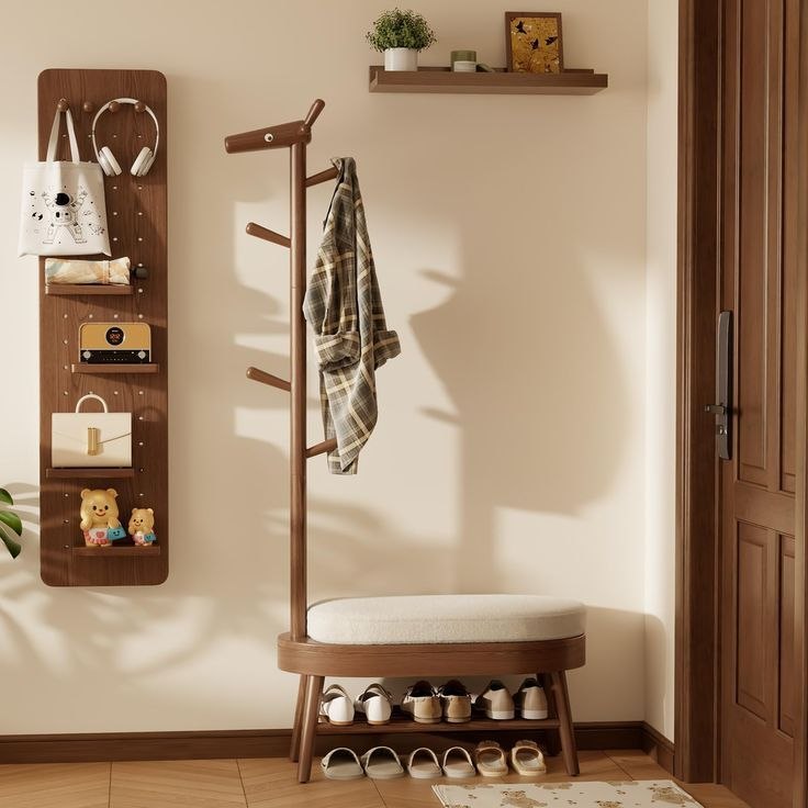 چوب لباسی ایستاده