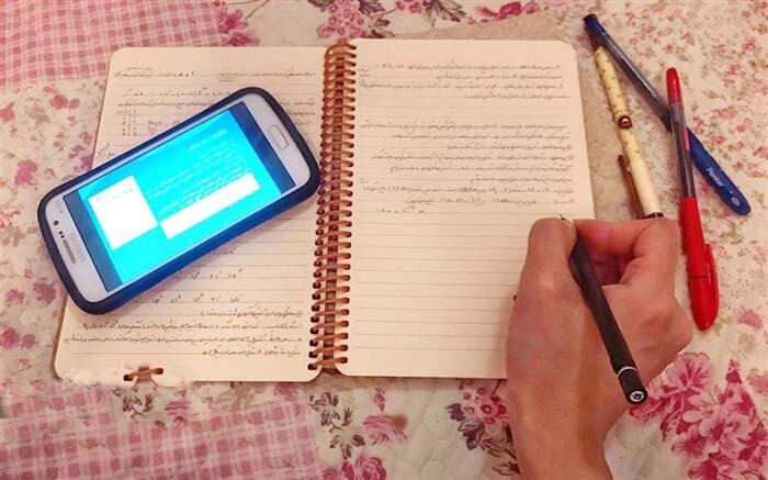 چه کار کنیم کودک در کلاس آنلاین حواس پرت نشود؟ ؛ چند ترفند کاربردی برای والدین هوشمند!