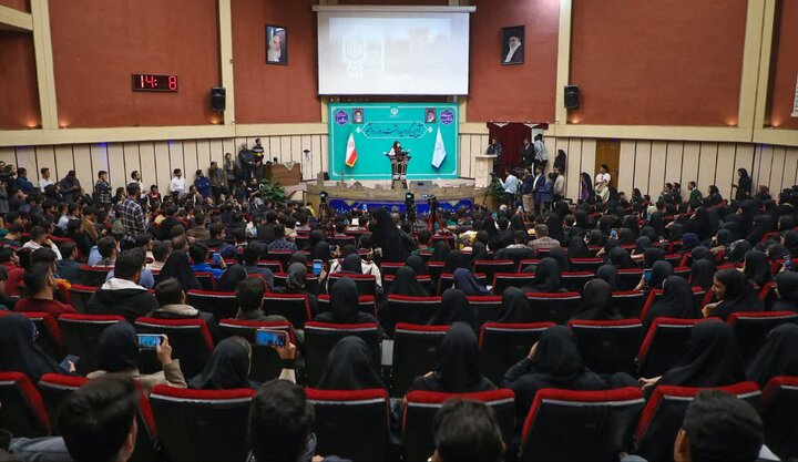 مهاجرانی: قانون تثبیت قیمت‌ها ریشه ناترازی ۳۰ مگاواتی برق در کشور است