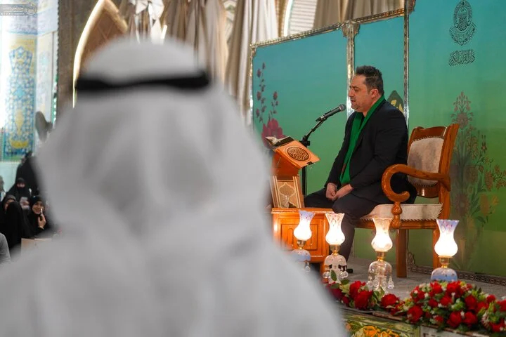 آذین بندی حرم مطهر امیرالمومنین (ع) در آستانه ولادت حضرت زهرا(س)/عکس