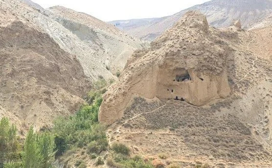 نگاهی به «دستکندها» در تاریخ سمنان؛ روایت آثاری که فراموش شده‌اند