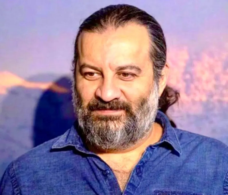 مهراب قاسم خانی