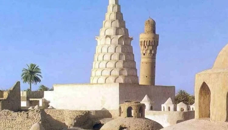 خاطرات ناصرالدین‌شاه: میرزای شیرازی به گوش ما دعا خواند