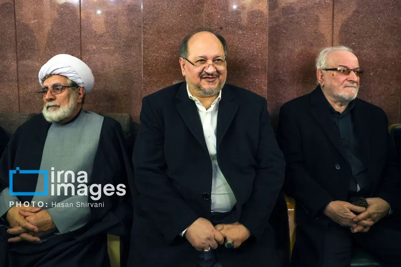 تصاویر: مجلس ترحیم اشرف بروجردی