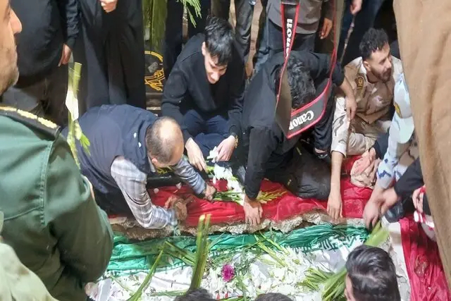 پیکر مطهر شهید امنیت «امیرحسام جوینده» در صومعه‌سرا تشییع شد