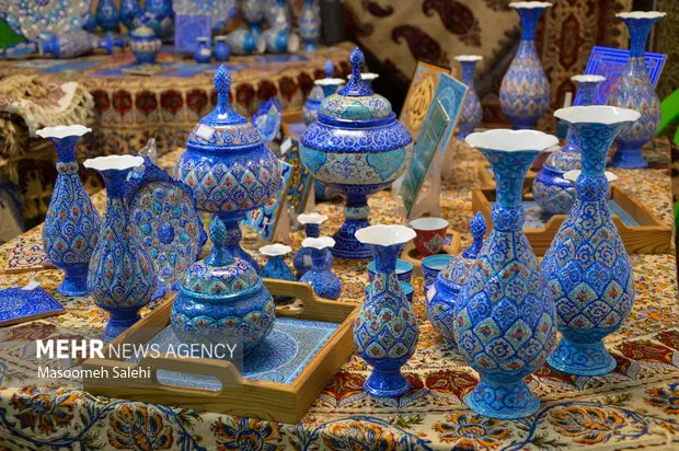 سند جامع مدیریت زنجیره صنایع‌دستی با تصویب هیئت وزیران ابلاغ شد