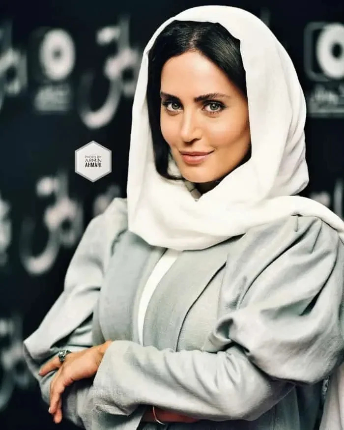 تحصیلات الناز شاکردوست
