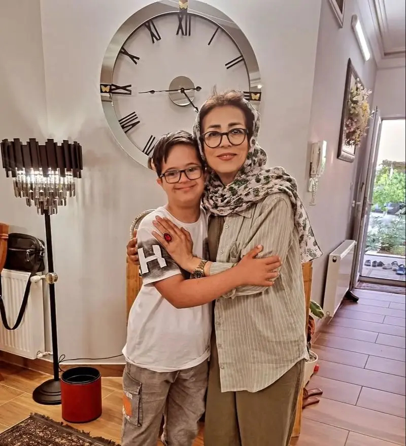 چیدمان منزل اکبر عبدی