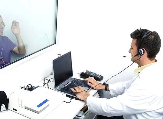 مرکز شنوایی‌سنجی امیرحسین زارع