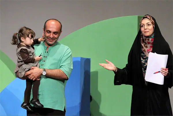 دهکردی و آزاده نامداری