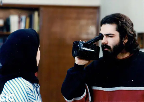 کورش تهامی در فیلم سینما سینماست