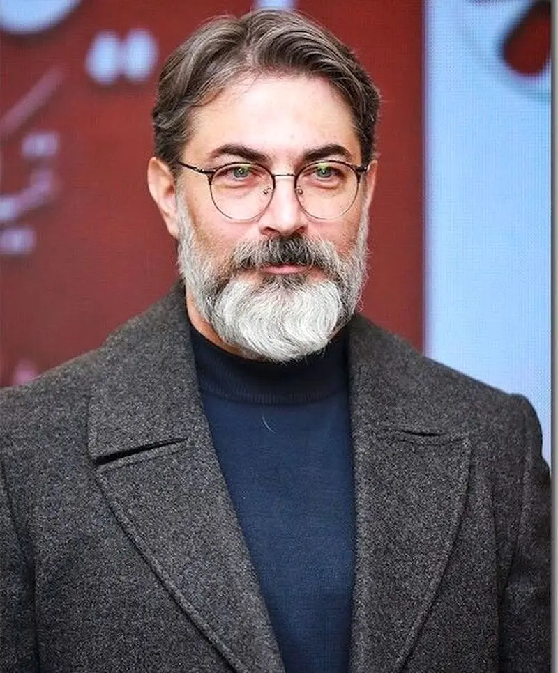 پارسا پیروزفر 
