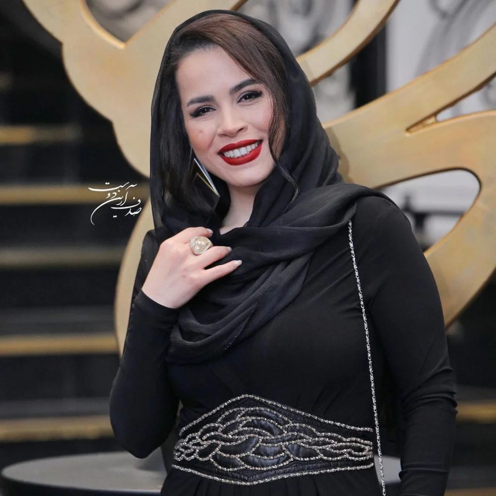 ملیکا شریفی‌نیا 
