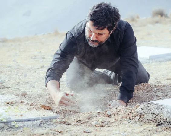فیلم اردوبهشت