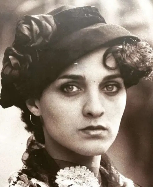 رویا نونهالی