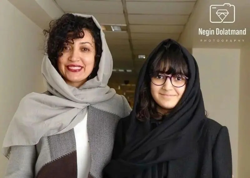 نگار عابدی