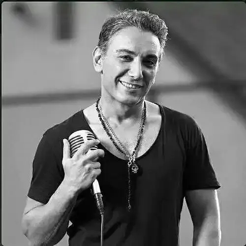 شادمهر عقیلی
