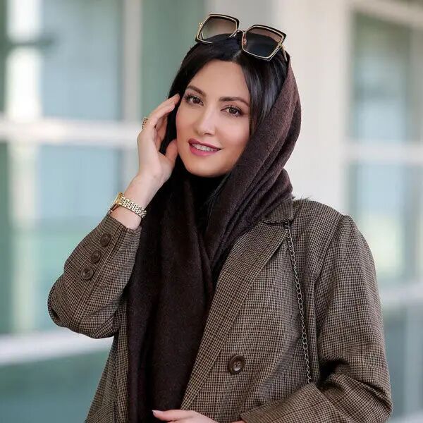 سمیرا حسینی بازیگر سریال آسمان همیشه ابری نیست