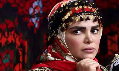 راضیه دهقان در شب تولدش با استایلی مدرن و متفاوت در «نون خ» همه را شگفت‌زده کرد!