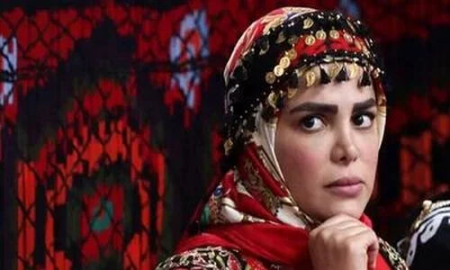 خلاقیت بی‌نظیر نازار سریال نون خ در طراحی کیک تولد پاییزی‌اش!