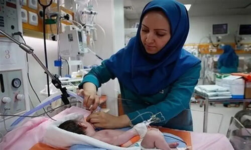 وعده افزایش حقوق ماماها هنوز در انتظار تحقق؛ وزارت بهداشت پاسخگو باشد!