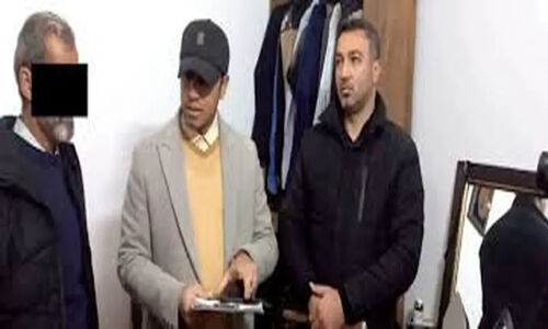 قتل هولناک همسر ۶۰ ساله با تبر در مشهد؛ رازهای پشت این جنایت تکان‌دهنده چیست؟