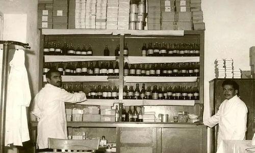 سال 1295؛ داروخانه‌ای که در سرمای تهران جان مردم را نجات می‌داد!