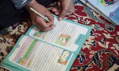 طوماری: طرح «شهید پاکداد» برای جذب بی‌سوادان روستایی زنجان اجرا می‌شود