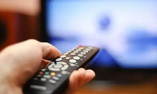 چرا دقیقه‌ای سکوت در یادبودها رعایت می‌شود؟ حقیقتی که کمتر شنیده‌اید!