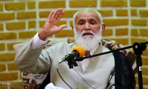 رازهای ناگفته زندگی محی‌الدین حائری شیرازی؛ وقتی عمامه جای خود را به لباس کار می‌دهد