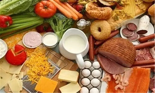 چرا خوراکی‌های پرکالری شب یلدا می‌توانند سلامت کودکان‌تان را تهدید کنند؟