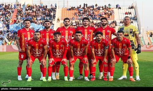 فولاد با انتقام شیرین چادرملو را شکست داد و به یک‌چهارم نهایی رسید!