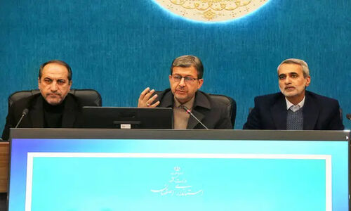 استانداری اصفهان با قدرت به دنبال عملیاتی‌سازی فوری مصوبات ستاد توسعه شرق است!