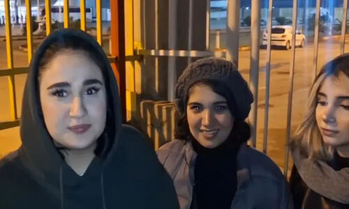 واکنش‌های پرشور بانوان هوادار فولاد پس از پیروزی تاریخی مقابل چادرملو!