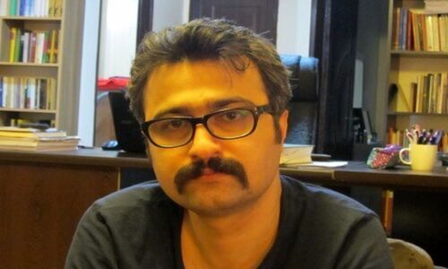 بیوگرافی مجتبی پورمحسن مجری اینترنشنال+ زندگی شخصی و عکس‌های لو رفته خیلی خصوصی