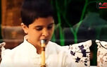 تکنوازی جادویی فلوت توسط پسر دهه نودی که قلب‌ها را تسخیر کرد