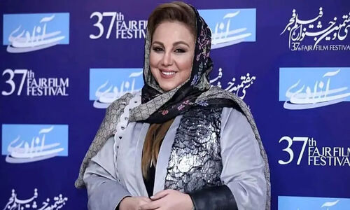 نگاهی به تخت خواب و اتاق لاکچری بهنوش بختیاری