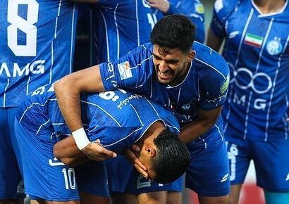 مجوز حضور هواداران زن در دربی ۱۰۶ صادر شد