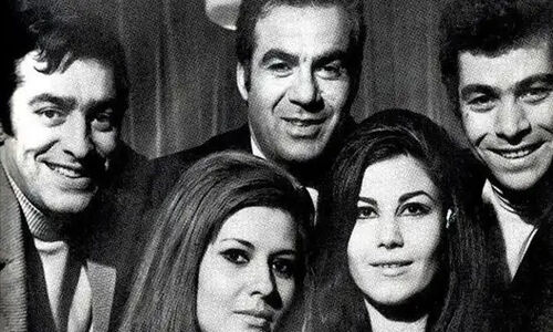 سماور برنجی و خاطرات ناب در آشپزخانه ناصر ملک‌مطیعی؛ تصویری که زمان را متوقف کرد!