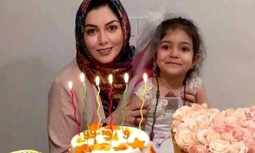 نگاهی متفاوت به خانه آزاده نامداری پس از مرگ تلخ؛ میز عزای پر رمز و راز با ترمه و شمع سیاه