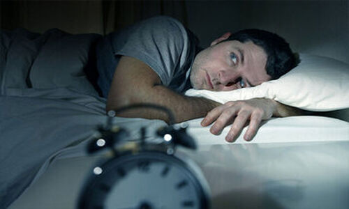 بدن شما بعد از ۲۴ ساعت بیداری؛ شوک هورمونی و خطرات جدی سلامت که نمی‌دانستید!