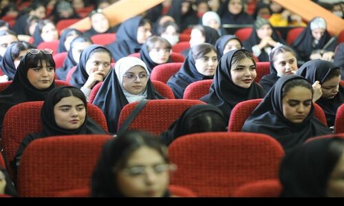 دانشجویان ایلام با تریبونی آزاد، صدای مطالبات یک‌ساله را به گوش مسئولان رساندند